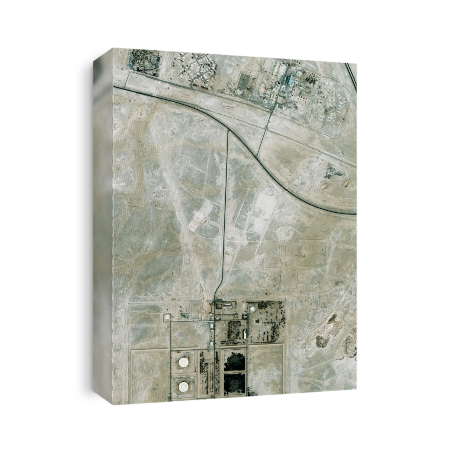 Oil tank farm, Iraq. Satellite image of an oil tank farm in Tubah, Iraq. Image taken on 23 September 2002 by Space Imaging's Ikonos satellite.