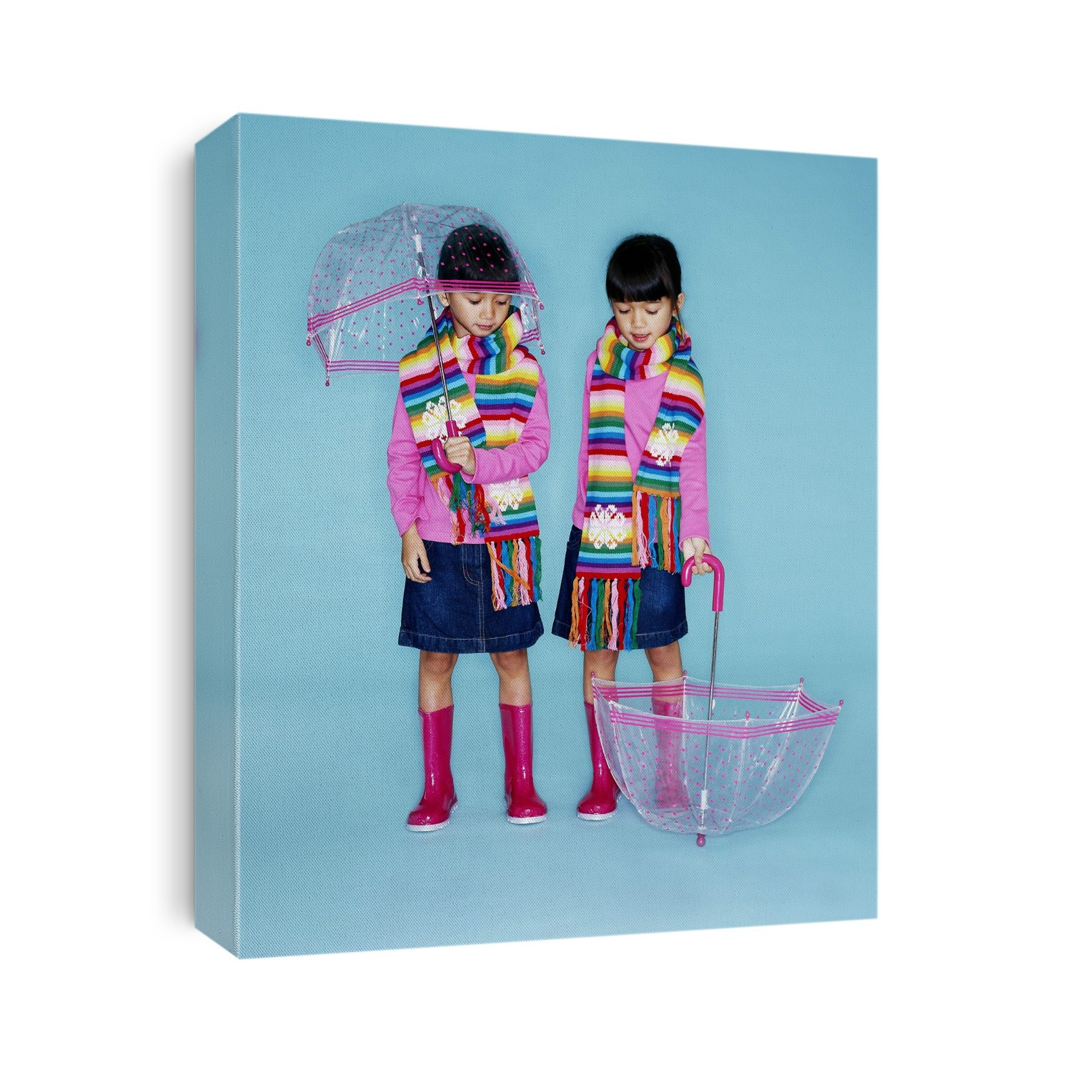 MODEL RELEASED. Identical twin sisters. Genetically identical (monozygotic) twins arise when a single fertilised egg splits into two cells, producing two offspring.